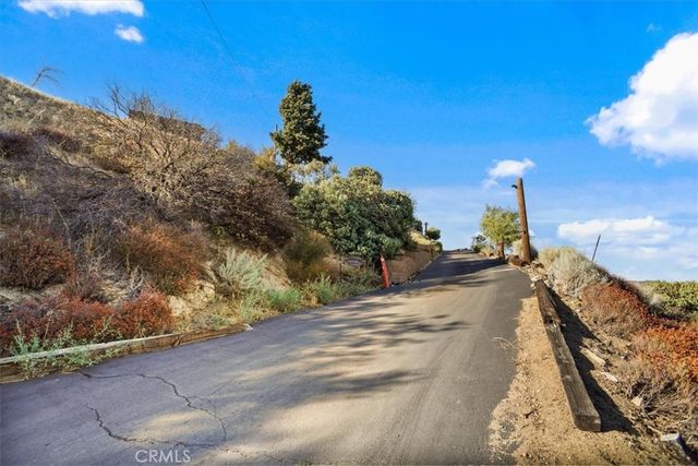 40005 92nd Street W, Leona Valley, CA 93551