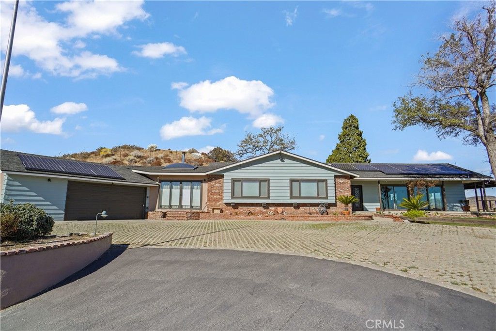 40005 92nd Street W, Leona Valley, CA 93551