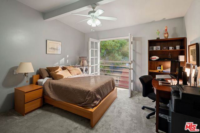 8011 Padre Lane, Los Angeles, CA 90046