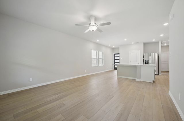 518 Clover Creek Drive, Mckinney, TX 75071