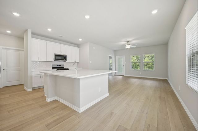 518 Clover Creek Drive, Mckinney, TX 75071