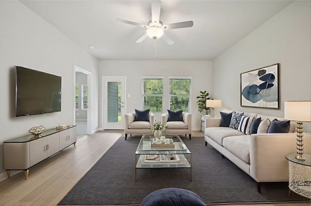 518 Clover Creek Drive, Mckinney, TX 75071