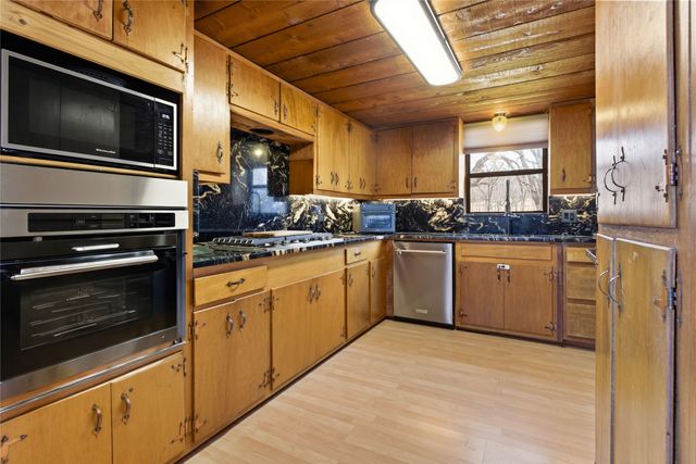 9213 Wilson Road, Pilot Point, TX 76258