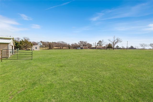 9213 Wilson Road, Pilot Point, TX 76258