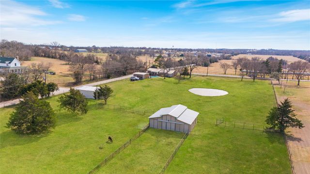 9213 Wilson Road, Pilot Point, TX 76258