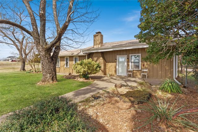 9213 Wilson Road, Pilot Point, TX 76258