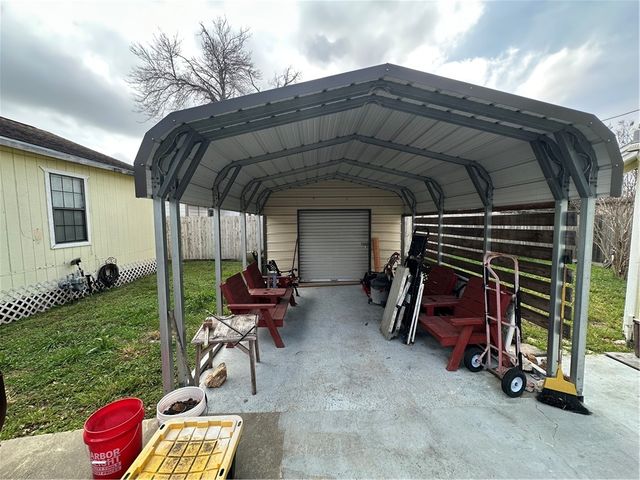 4721 Nesbitt Dr, Corpus Christi, TX 78415