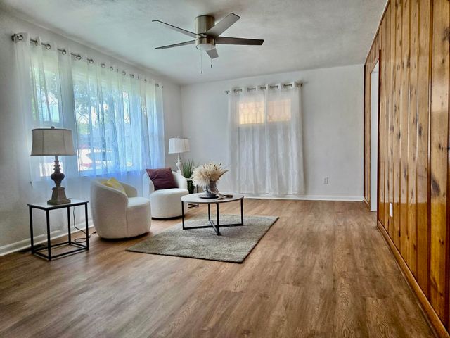 105 Kentucky Avenue, Somerset, KY 42501