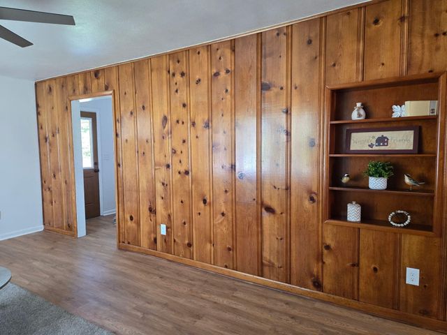 105 Kentucky Avenue, Somerset, KY 42501