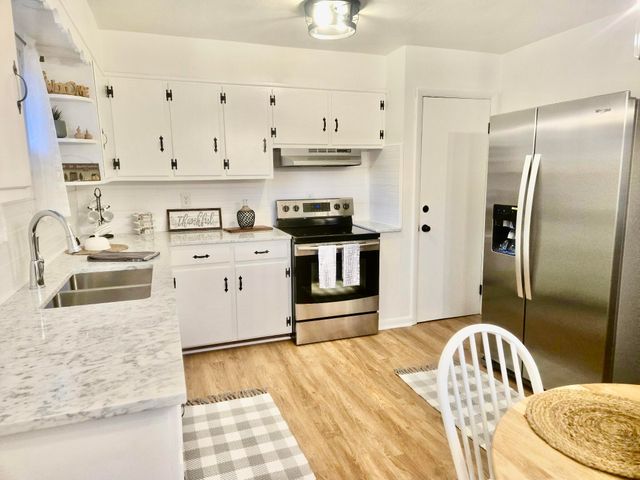 105 Kentucky Avenue, Somerset, KY 42501