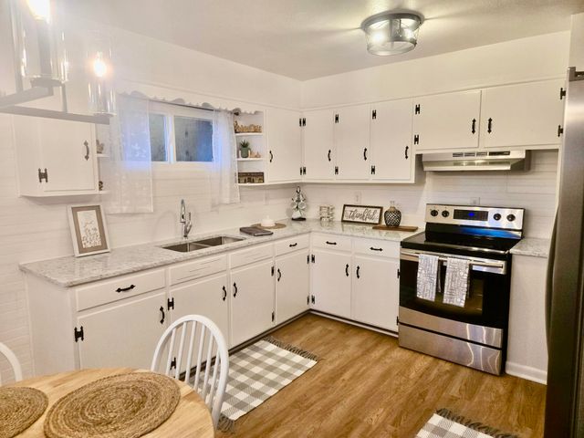 105 Kentucky Avenue, Somerset, KY 42501