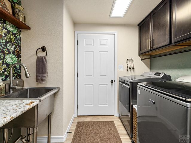 803 Thorncrest Dr, Pueblo, CO 81005