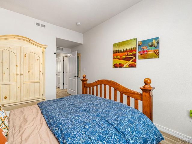 803 Thorncrest Dr, Pueblo, CO 81005