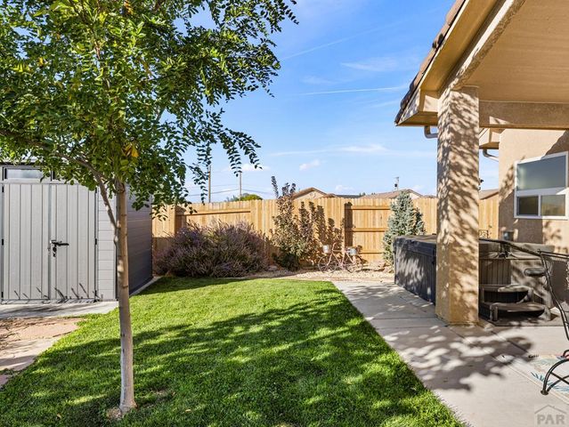 803 Thorncrest Dr, Pueblo, CO 81005