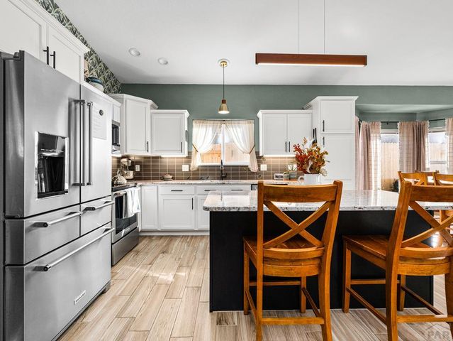 803 Thorncrest Dr, Pueblo, CO 81005