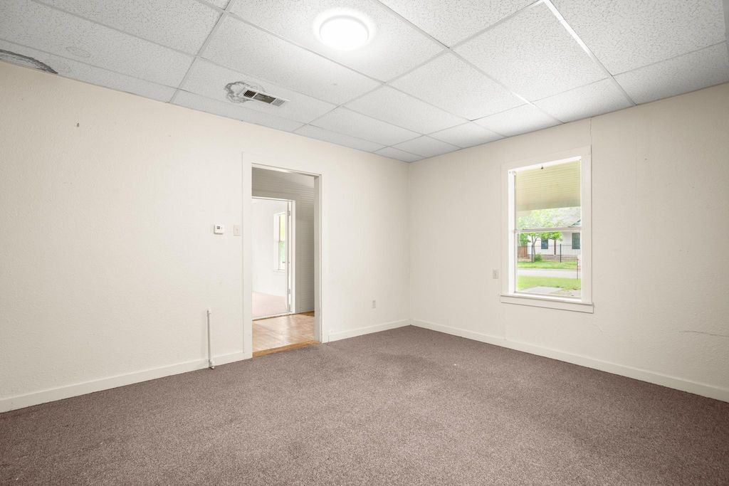 104 W Hall ST, Pflugerville, TX 78660
