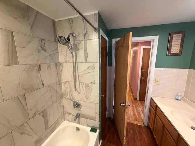 845 Stafford St, Leicester, MA 01542
