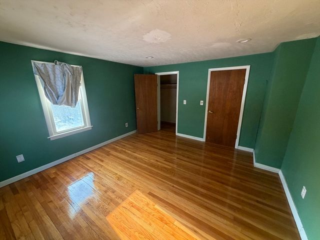 845 Stafford St, Leicester, MA 01542