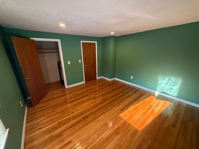 845 Stafford St, Leicester, MA 01542