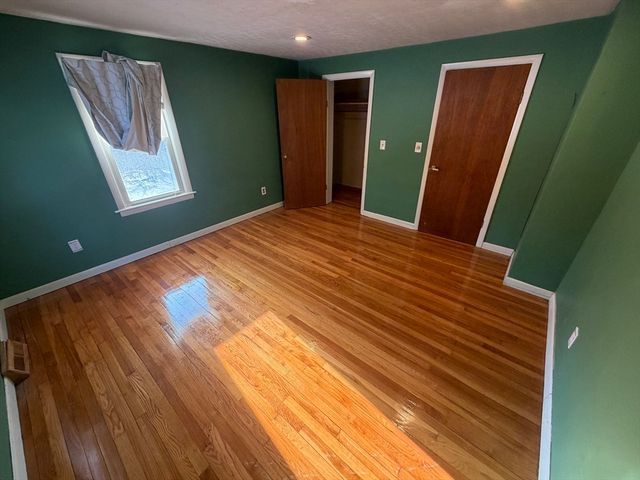 845 Stafford St, Leicester, MA 01542