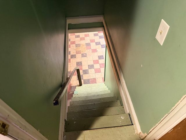 845 Stafford St, Leicester, MA 01542