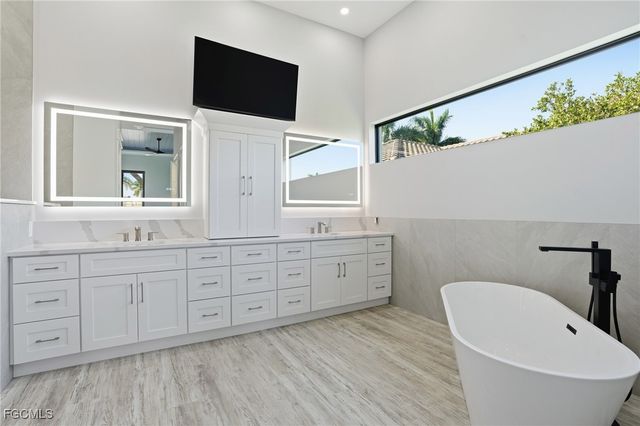 2819 SW 40Th ST, Cape Coral, FL 33914