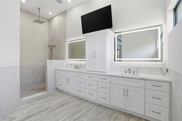 2819 SW 40Th ST, Cape Coral, FL 33914