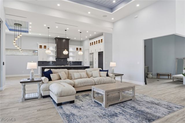 2819 SW 40Th ST, Cape Coral, FL 33914