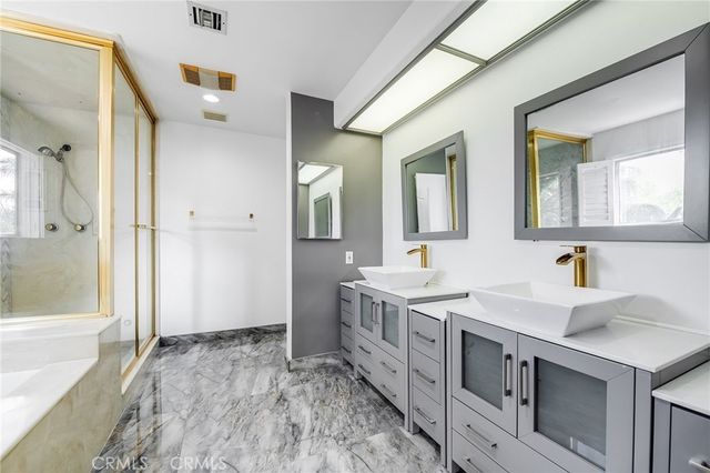 19314 Yolie, Tarzana, CA 91356
