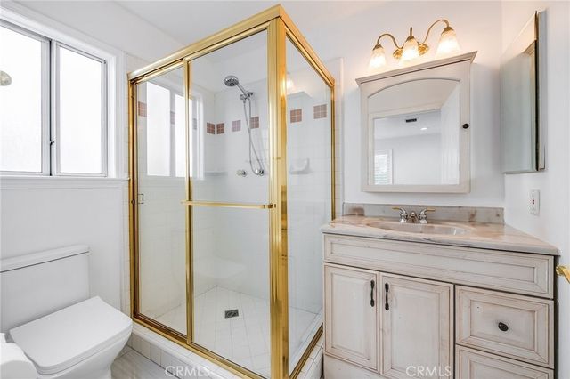 19314 Yolie, Tarzana, CA 91356