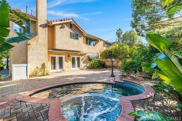 19314 Yolie, Tarzana, CA 91356
