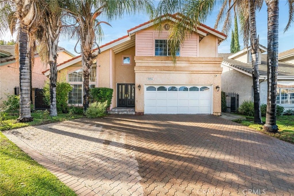 19314 Yolie, Tarzana, CA 91356