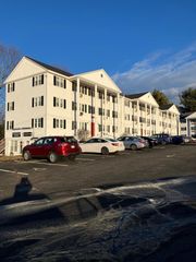 105 Portsmouth Ave Apt 9, Exeter, NH 03833