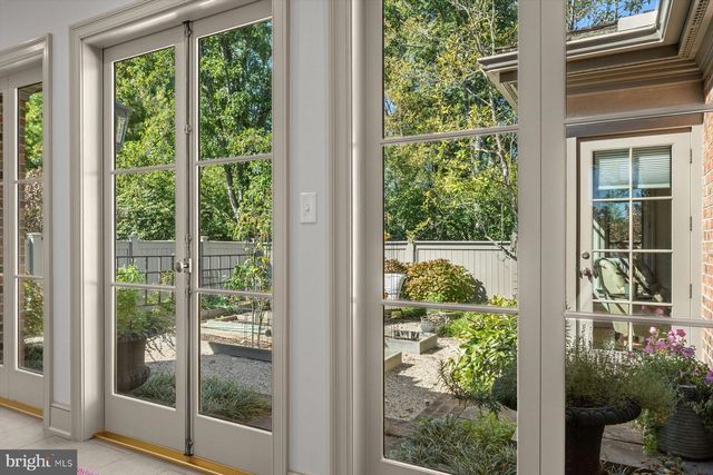 6220 SHEAFF LN, Fort Washington, PA 19034