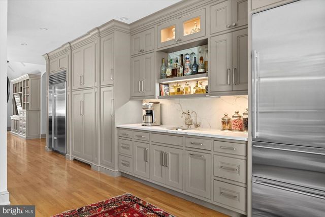 6220 SHEAFF LN, Fort Washington, PA 19034