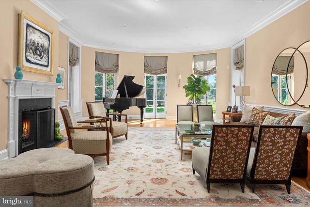 6220 SHEAFF LN, Fort Washington, PA 19034