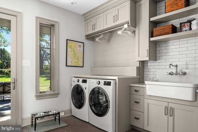 6220 SHEAFF LN, Fort Washington, PA 19034