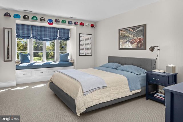 6220 SHEAFF LN, Fort Washington, PA 19034