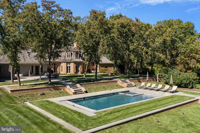 6220 SHEAFF LN, Fort Washington, PA 19034