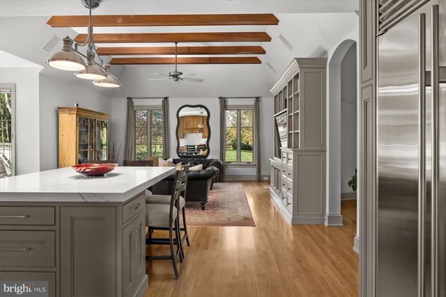 6220 SHEAFF LN, Fort Washington, PA 19034