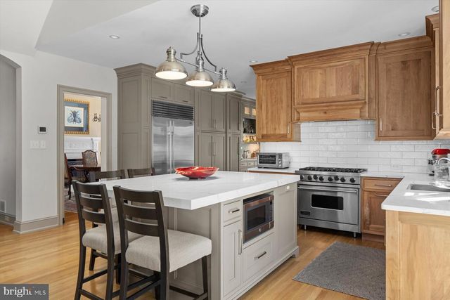 6220 SHEAFF LN, Fort Washington, PA 19034