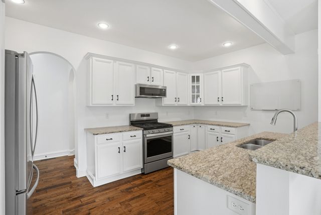4511 REVERE CT, Columbia, MO 65203