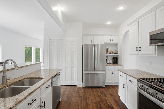 4511 REVERE CT, Columbia, MO 65203