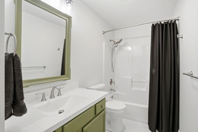 4511 REVERE CT, Columbia, MO 65203