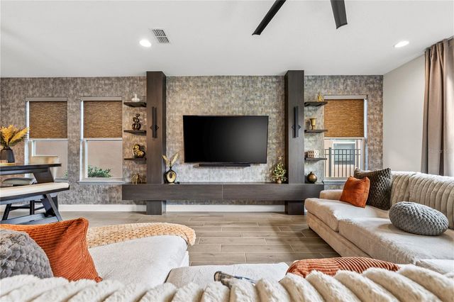 18344 OLIVER TWIST WAY, Winter Garden, FL 34787