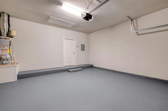 12101 CORSICANA TRL, Manor, TX 78653