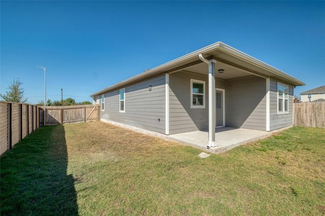12101 CORSICANA TRL, Manor, TX 78653