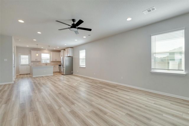 12101 CORSICANA TRL, Manor, TX 78653