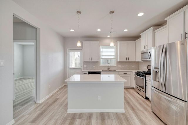 12101 CORSICANA TRL, Manor, TX 78653