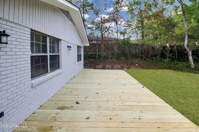 703 Lindale Drive, Clinton, MS 39056